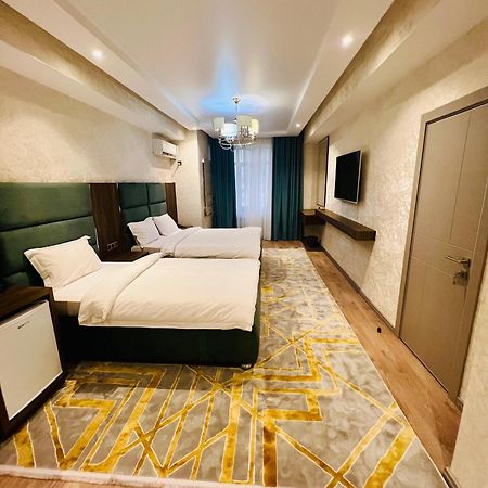 Hotel Ayni Dusjanbe Exteriör bild